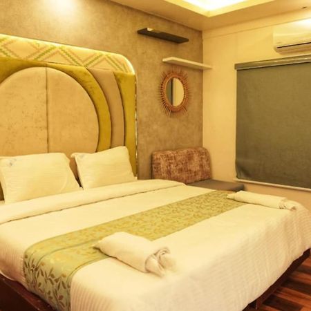 Готель Victoria Houseboats Alappuzha Екстер'єр фото