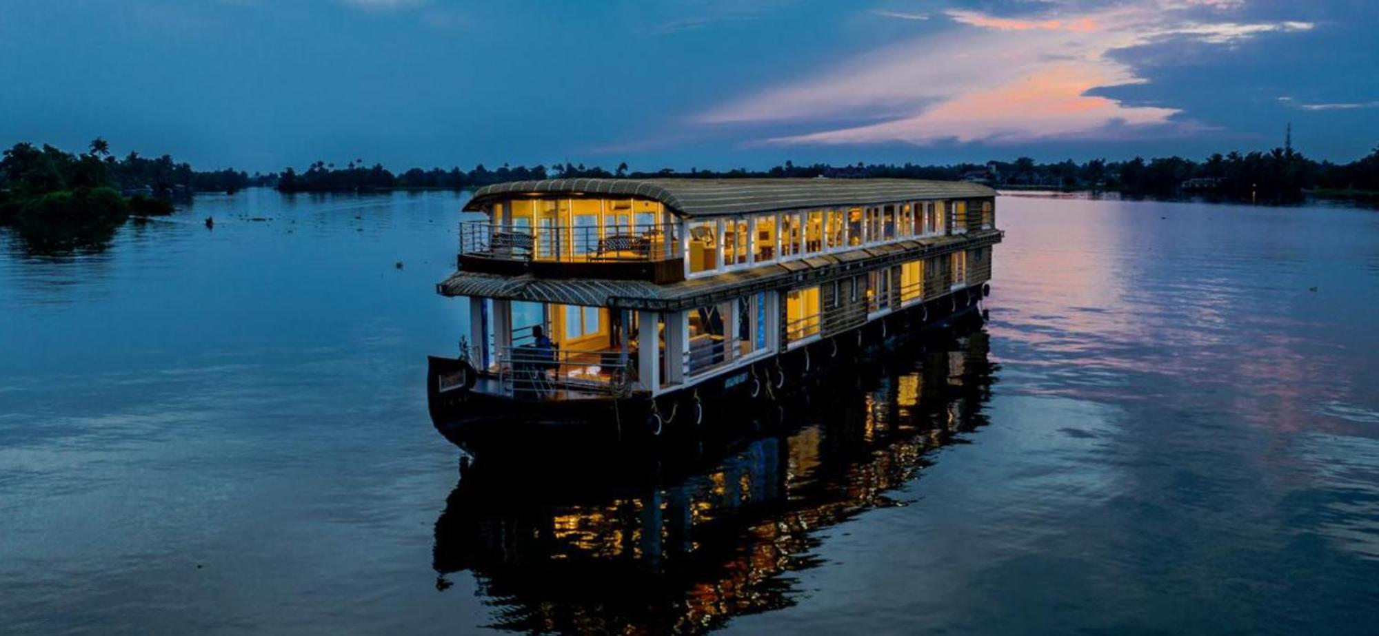 Готель Victoria Houseboats Alappuzha Екстер'єр фото