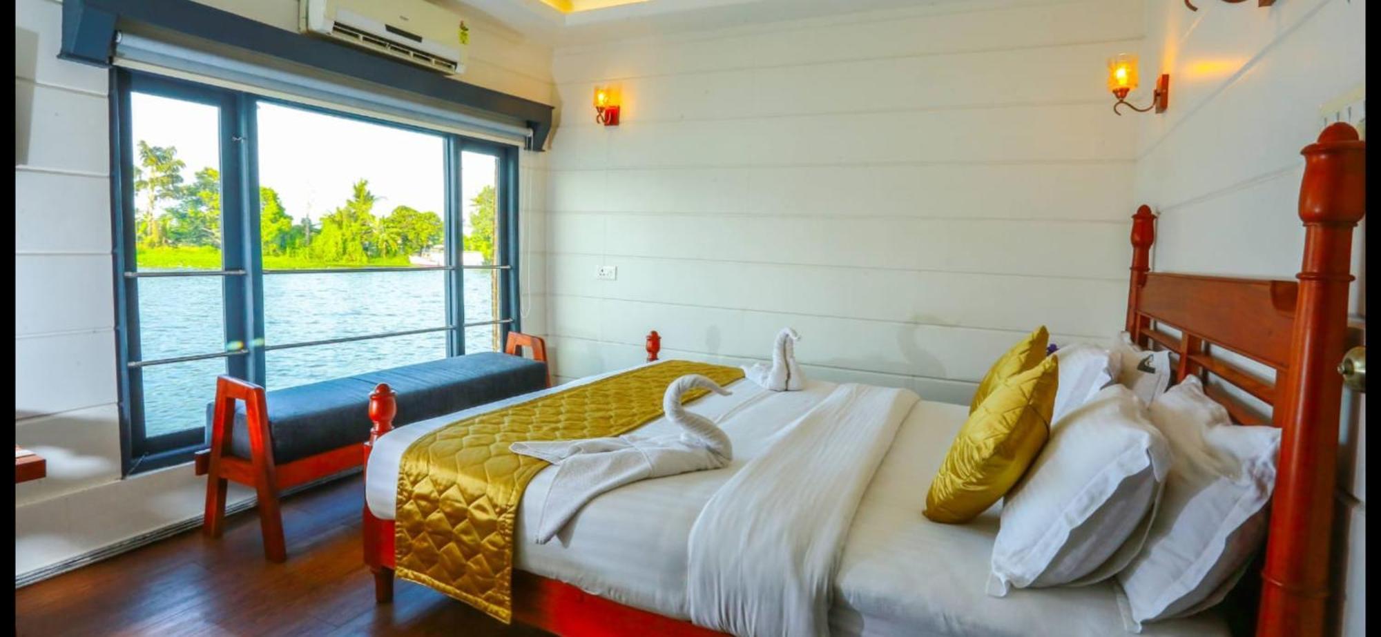Готель Victoria Houseboats Alappuzha Екстер'єр фото