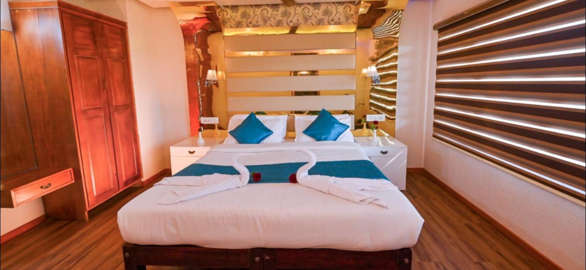 Готель Victoria Houseboats Alappuzha Екстер'єр фото
